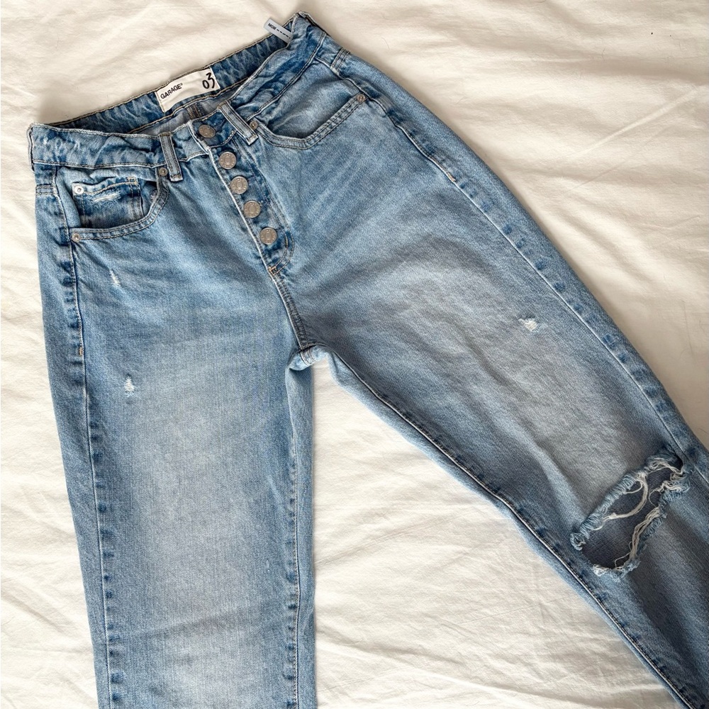 Mom Jeans - Picture 6 of 6
